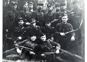 Įrašo "Minime Dainavos apygardos partizanų vadų sąskrydžio 65-ąsias metines" reprezentacinis paveikslėlis