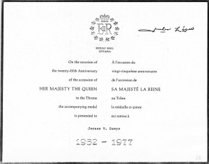 Pažymėjimas apie tai, kad J. Danys apdovanotas Didžiosios Britanijos karalienės jubiliejiniu medaliu