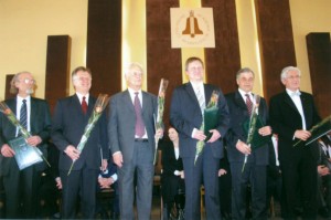 2005 metų Lietuvos mokslo premijos laureatai: Eugenijus Gaubas, Vaidotas Kažukauskas, Juras Požela, Karolis Požela, Aldis Šilėnas, Juozas Vaitkus