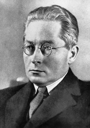 Jonas Pranas Aleksa apytiksliai 1934  metais
