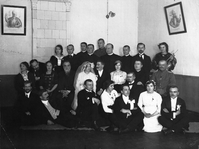 Lietuvių draugijos nukentėjusiems dėl karo šelpti reikalų vedėjo Jokūbo Šerno vestuvės