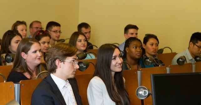 Teisės studijų programa Vilniaus universiteto vasaros mokykloje. V. Jadzgevičiaus nuotr.
