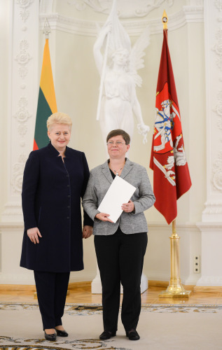 Dr. Inga Leonavičiūtė su Lietuvos Respublikos Prezidente. Roberto Dačkaus nuotr..