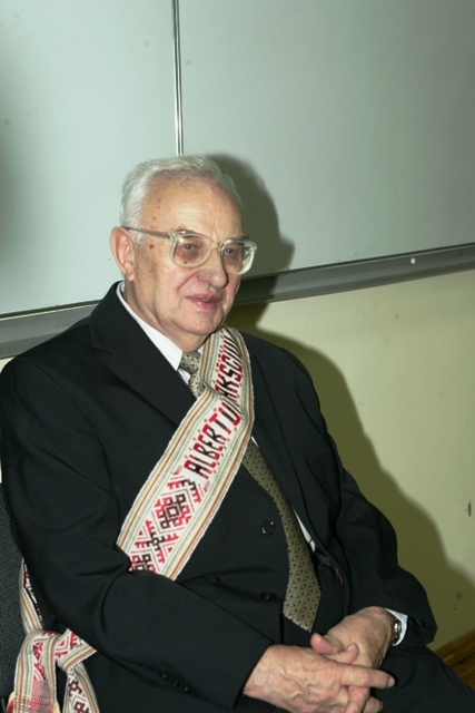 Matematikas Albertas Bakštys. Šiaulių universiteto archyvo nuotrauka Matematikas Albertas Bakštys. Šiaulių universiteto archyvo nuotrauka