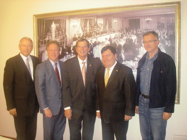 AV delegacijos nariai (iš kairės): Lars Rise, David Beasley, Billas Sarpalius, LR Seimo narys Emanuelis  Zingeris ir ambasadorius Petras Vaitiekūnas. Autoriaus nuotrauka