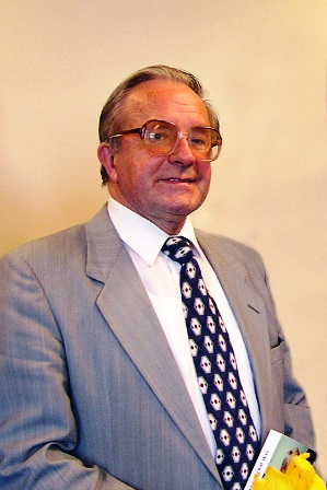 Knygos sudarytojas ir rengėjas doc. dr. J. Dautaras. Leono Kleniausko nuotr. Knygos sudarytojas ir rengėjas doc. dr. J. Dautaras. Leono Kleniausko nuotr.