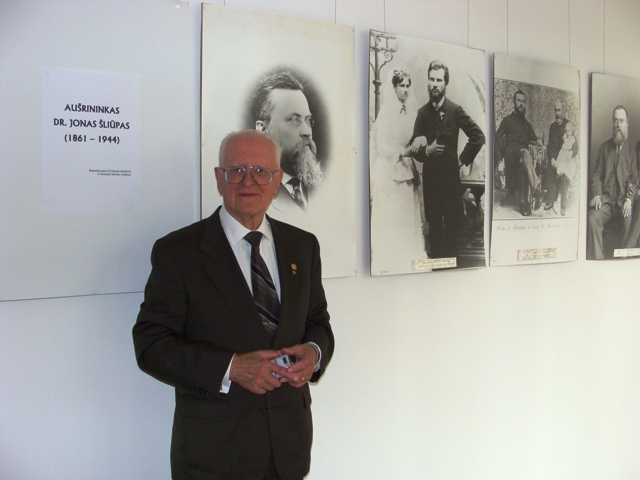 Dr. Jono Šliupo archyvo kūrėjas - inž. Vytautas Šliūpas. Dr. J. Šliūpo archyvo nuotraukos Dr. Jono Šliupo archyvo kūrėjas - inž. Vytautas Šliūpas. Dr. J. Šliūpo archyvo nuotraukos