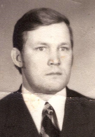 1975 m. dr. Juozas Jakutis – Utenos r. centrinės  ligoninės vyr. gydytojas