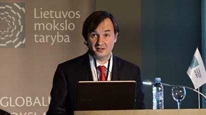 Programos vykdymo grupės pirmininkas prof. Rimvydas Petrauska