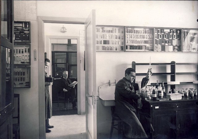 Lietuvos universiteto Organinės technologijos laboratorija (1927 m.). KTU fotoarchyvo nuotr.)