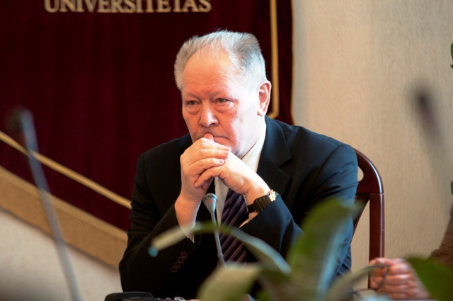 Prof. JonasKIEVIŠAS