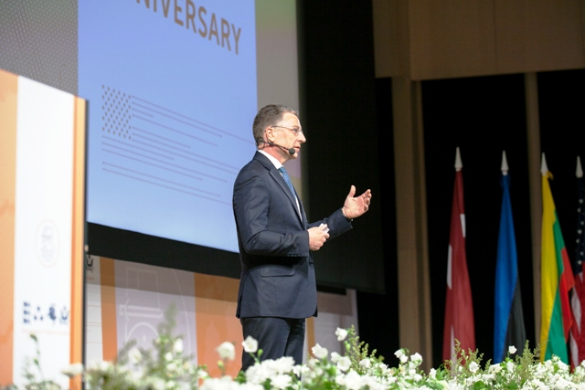 Ambasadorius Kurtas Volkeris
