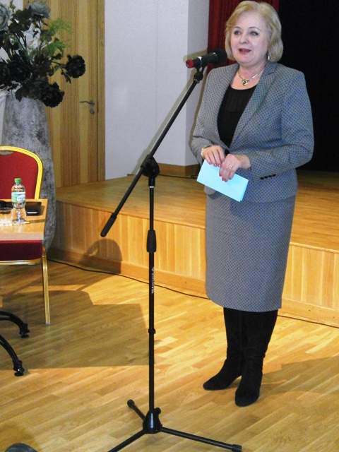 Konferenciją sveikina Birštono merė N. Dirginčienė