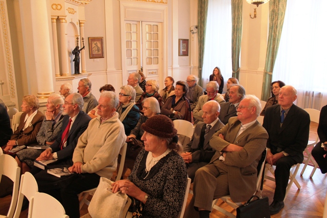 Kuršėniškių klubo nariai ir svečiai Vilniaus paveikslų galerijoje