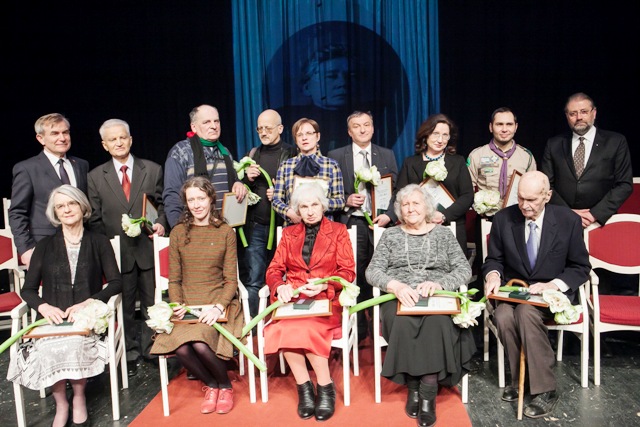 Bites Petkevicaites laureatai Bites Petkevicaites laureatai