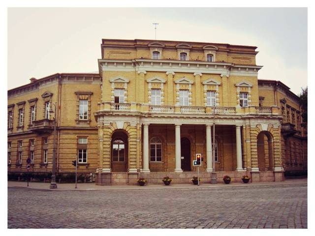 Vrublevskiu bibliotekos fasadas