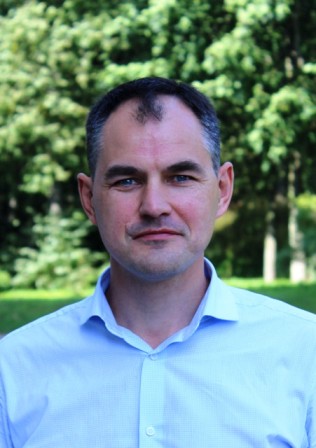 Dr. Gintaras Brazauskas Dr. Gintaras Brazauskas
