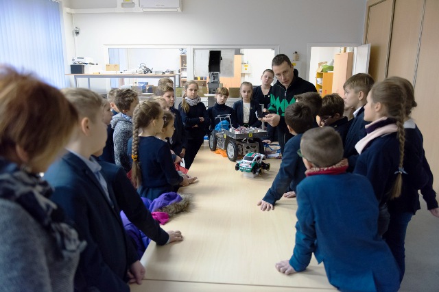 RobotikossavaitKTU2017JKlmanonuotr2