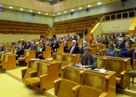 Įrašo "Konferencijos „Lietuvos mokslo ir studijų institucijų darbuotojų padėtis žmogaus teisių aspektu“ rezoliucija" reprezentacinis paveikslėlis