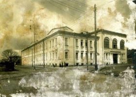 Įrašo "Vokietijos archyve aptiktose nuotraukose –  Lietuvos universiteto ištakas menantis pastatas prieš 100 metų" reprezentacinis paveikslėlis