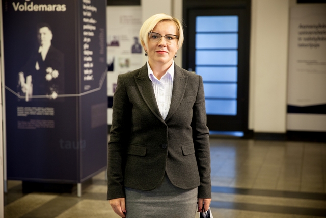 KTU Panevėžio technologijų ir verslo fakulteto dekanė Daiva Žostautienė KTU Panevėžio technologijų ir verslo fakulteto dekanė Daiva Žostautienė