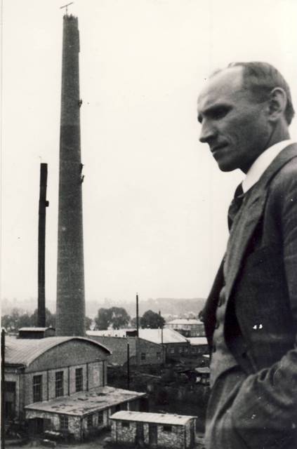 9.prie I suprojektuoto ir baigiamo statyti kamino „Drobes“ f.katilinei1938 9.prie I suprojektuoto ir baigiamo statyti kamino „Drobes“ f.katilinei1938