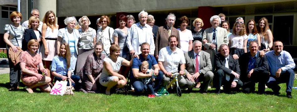 1 Ažusienis kuratorius su savo auklėtiniais 2014 m. 1 Ažusienis kuratorius su savo auklėtiniais 2014 m.