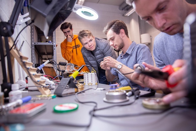 Meikeriakademija 4 VGTULinkMenfabrikonuotr Meikeriakademija 4 VGTULinkMenfabrikonuotr