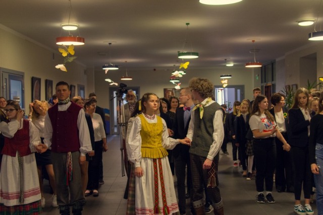 Vasario16minjimas VilniausolomoAleichemoORTgimnazijoje 4
