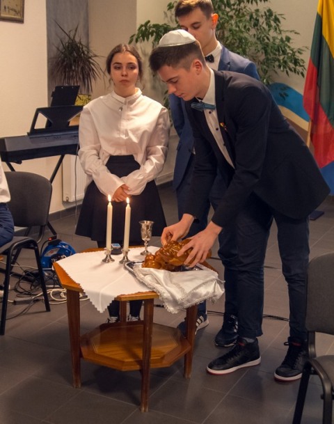 Vasario16minjimas VilniausolomoAleichemoORTgimnazijoje 6
