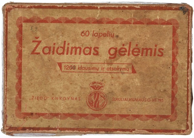 Žaidimas gėlėmis.Fot . Kęstutis Stoškus LNM Žaidimas gėlėmis.Fot . Kęstutis Stoškus LNM