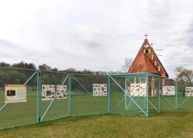 Įrašo "Prie Zapyškio bažnyčios – Laikinosios sostinės istorinių nuotraukų paroda" reprezentacinis paveikslėlis