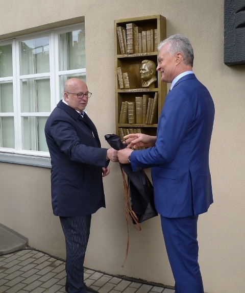 32 Atminimo lenta Staniuliui