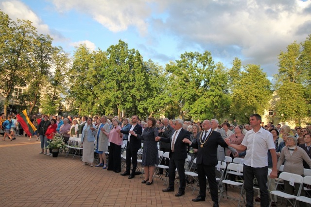 36 Pakruojo savivaldybėje Lietuvos himno giedojimas