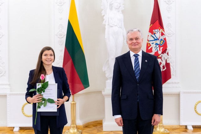 43 Geriausios diseratcijos LR Prezidentas ir GTMSŽ srities nugalėtoja Lina Grinevičiūtė 43 Geriausios diseratcijos LR Prezidentas ir GTMSŽ srities nugalėtoja Lina Grinevičiūtė
