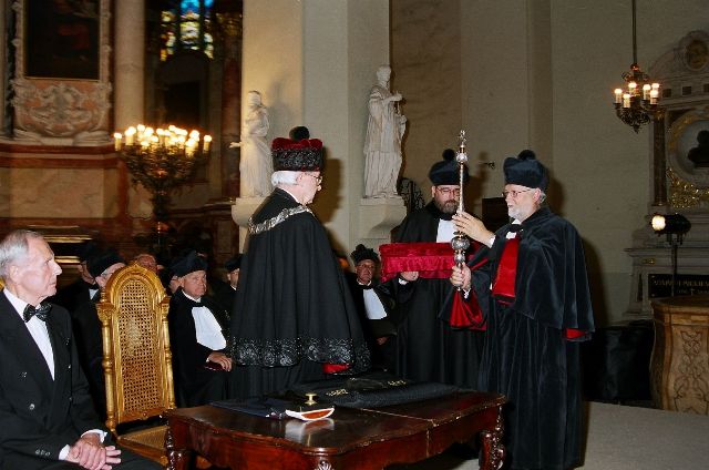 BJuodkosinauguracija VUarchyvonuotr