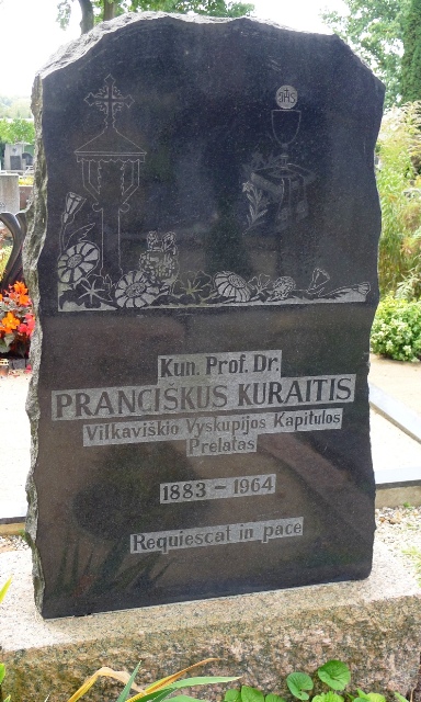 62 Pranas Kuraitis Antkapinis paminklas 4