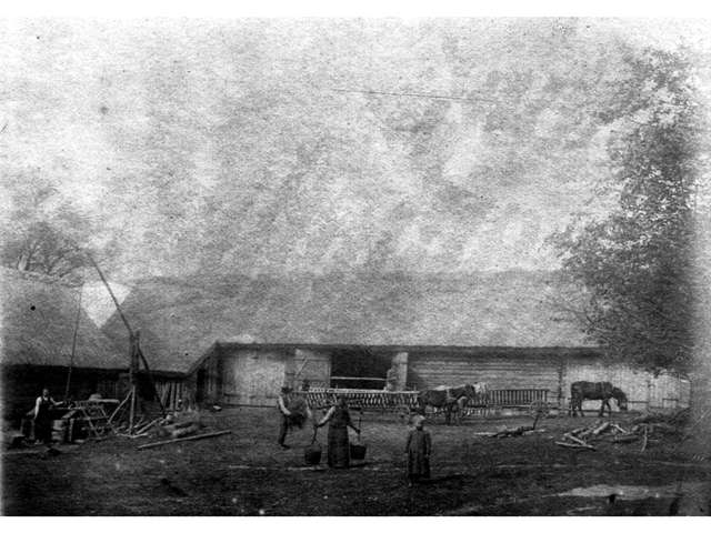 63 Jono Basanavičiaus 1906 metais darytoje nuotraukose kaštonas jau didelis. LLTI biblioteka Jono Basanavičiaus fondas 63 Jono Basanavičiaus 1906 metais darytoje nuotraukose kaštonas jau didelis. LLTI biblioteka Jono Basanavičiaus fondas