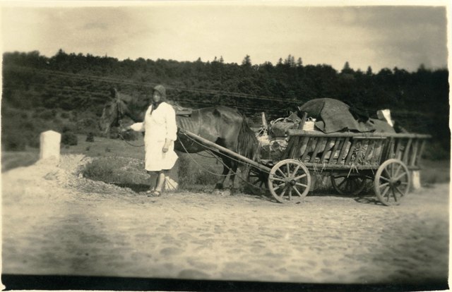 78 Išeivija Bradūnaitė Prie sienos riboženklio keliaujant į Vakarus. 1944 m. Liepa 1