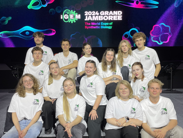 85 iGEM scenoje asmeninio archyvo nuotr