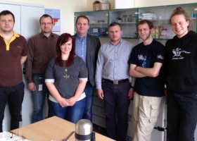 Įrašo "Lietuvoje kuriami nanorobotai, lemsiantys permainas medicinoje" reprezentacinis paveikslėlis Įrašo "Lietuvoje kuriami nanorobotai, lemsiantys permainas medicinoje" reprezentacinis paveikslėlis