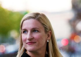 Įrašo "Rašytojos R. Šepetys kūryba kviečia puoselėti demokratiją" reprezentacinis paveikslėlis Įrašo "Rašytojos R. Šepetys kūryba kviečia puoselėti demokratiją" reprezentacinis paveikslėlis