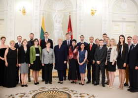 Įrašo "Pagerbti geriausių 2014 m. disertacijų autoriai" reprezentacinis paveikslėlis