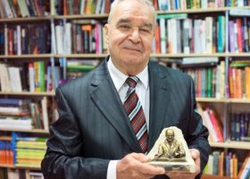 Įrašo "Prestižinis apdovanojimas – profesoriui Mykolui Michelbertui" reprezentacinis paveikslėlis Įrašo "Prestižinis apdovanojimas – profesoriui Mykolui Michelbertui" reprezentacinis paveikslėlis