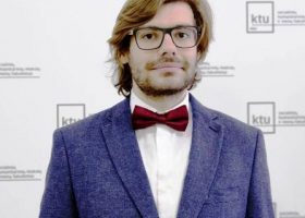 Įrašo "Semiotikas Alinas Olteanu stebisi Lietuvos universitetų nesantaika: „Tai stabdo progresą“" reprezentacinis paveikslėlis Įrašo "Semiotikas Alinas Olteanu stebisi Lietuvos universitetų nesantaika: „Tai stabdo progresą“" reprezentacinis paveikslėlis