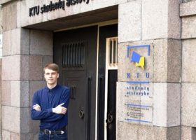Įrašo "Naujasis KTU SA prezidentas L. Kijauskas: „Kaunui ir Kauno studentams reikia vieno stipraus universiteto“" reprezentacinis paveikslėlis