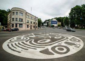 Įrašo "Kaune atidaryta viena keisčiausių aikščių pasaulyje" reprezentacinis paveikslėlis