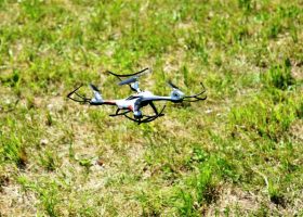 Įrašo "VGTU imasi dronų saugumo: kurs sistemą, užkertančią neteisėtus ir kenkėjiškus bepiločių orlaivių veiksmus" reprezentacinis paveikslėlis