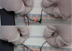 Įrašo "Išsitempiantys elektros laidininkai" reprezentacinis paveikslėlis Įrašo "Išsitempiantys elektros laidininkai" reprezentacinis paveikslėlis