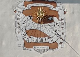 Įrašo "Sukame laikrodžius, bet netaupome: ekspertė paaiškino, kas iš tiesų mažina elektros sąskaitas" reprezentacinis paveikslėlis Įrašo "Sukame laikrodžius, bet netaupome: ekspertė paaiškino, kas iš tiesų mažina elektros sąskaitas" reprezentacinis paveikslėlis